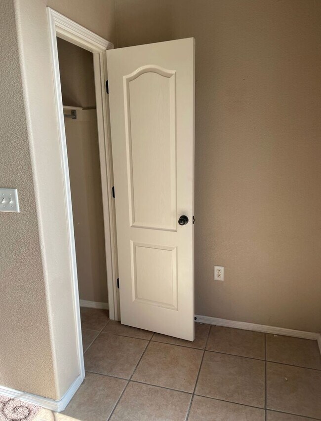 Building Photo - 3784 Ascencion Cir