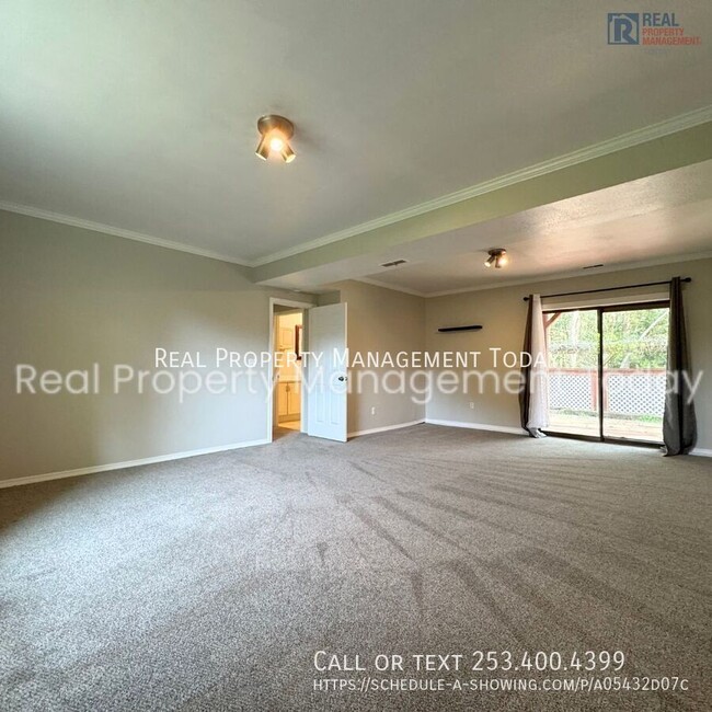 Building Photo - 31720 3rd Pl S