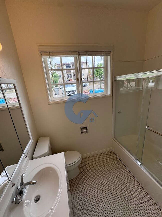 Building Photo - Newly renovated 3BR/2BA Home in Pacific Beach for rent!