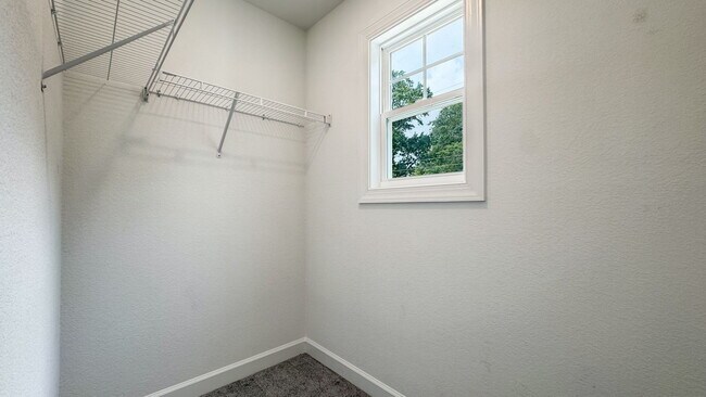 Building Photo - 3533 Parr Ln