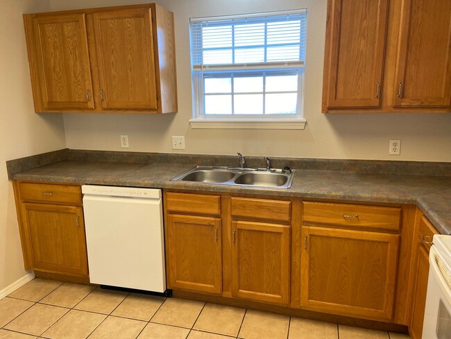 Building Photo - Condominium in Academy Commons