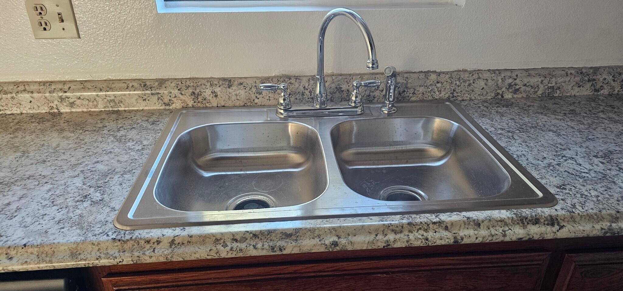 Building Photo - 204 Grayson Way