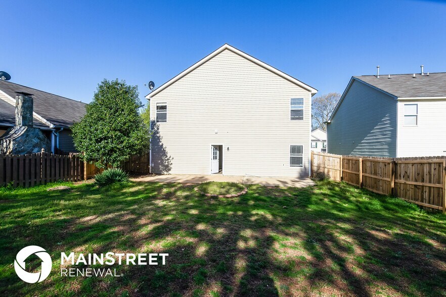 Building Photo - 4712 Potters Glen Rd