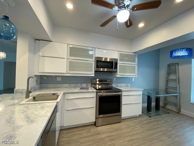 Building Photo - 328 Sugar Pine Ln