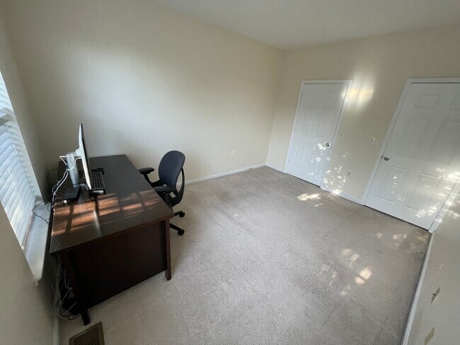 Building Photo - 11395 Aristotle Dr