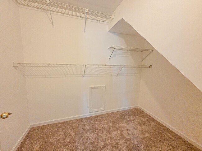 Building Photo - Stunning 2br/2bth condo in North Bethesda,...