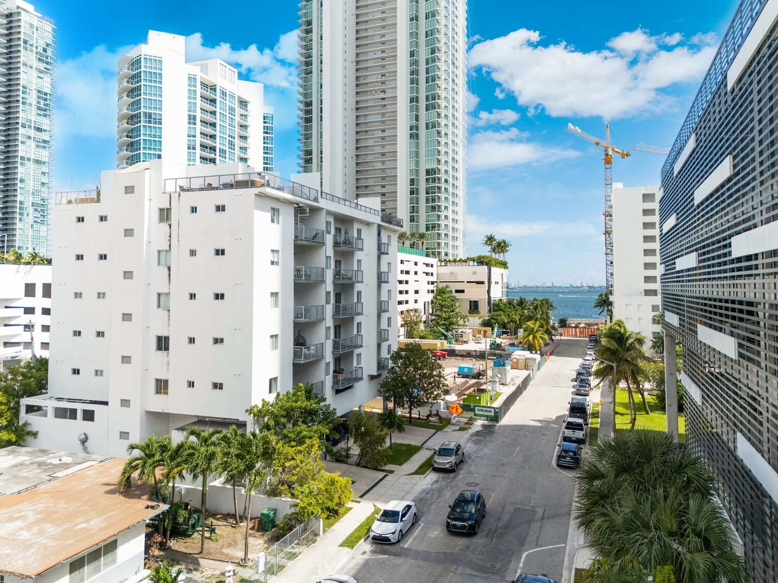 Building Photo - 481 NE 29th St