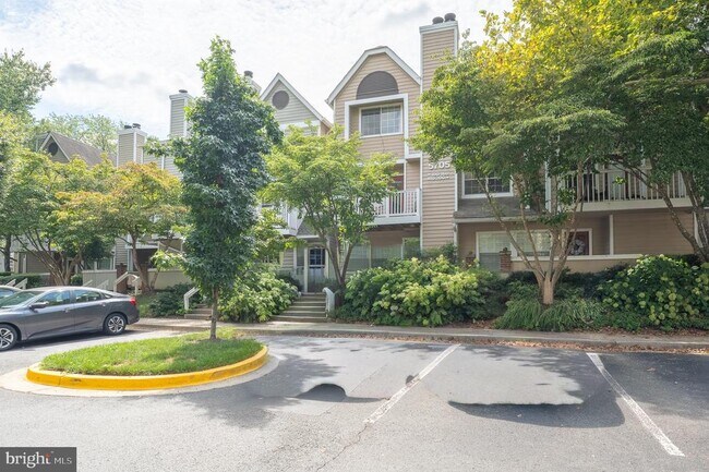 Building Photo - 5705 Chapman Mill Dr