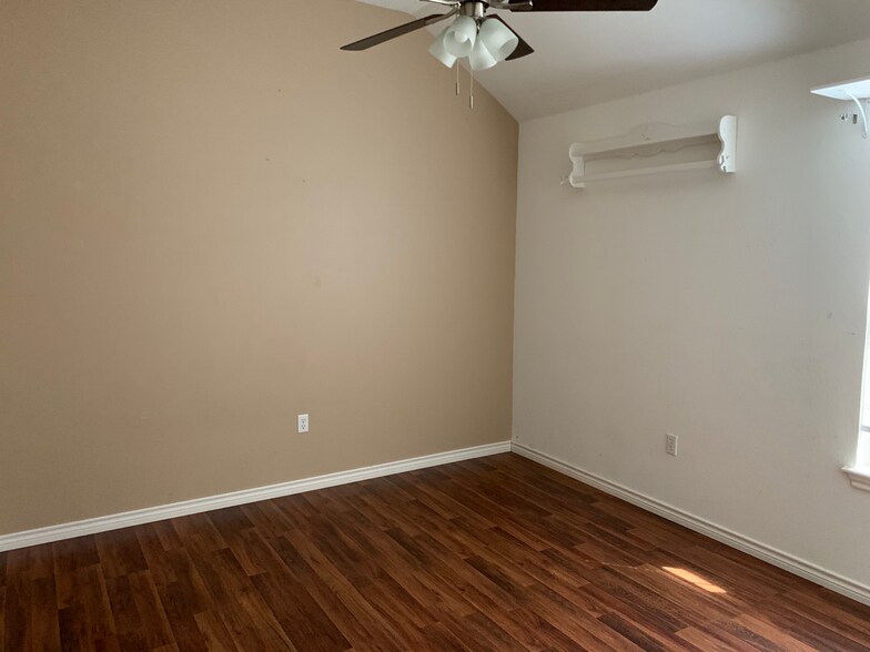 Bedroom 2 - 676 Maplewood Dr