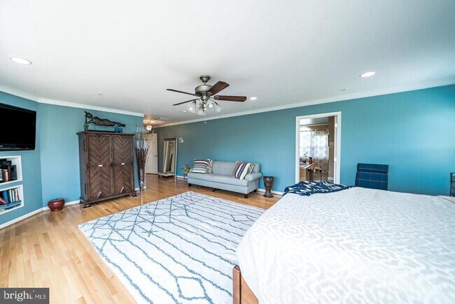 Building Photo - 1401 Windjammer Ct