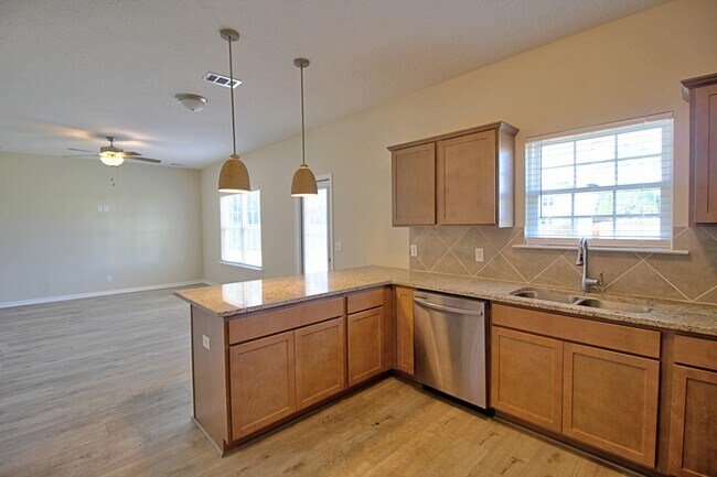 Building Photo - 260 Whippoorwill Wy NE