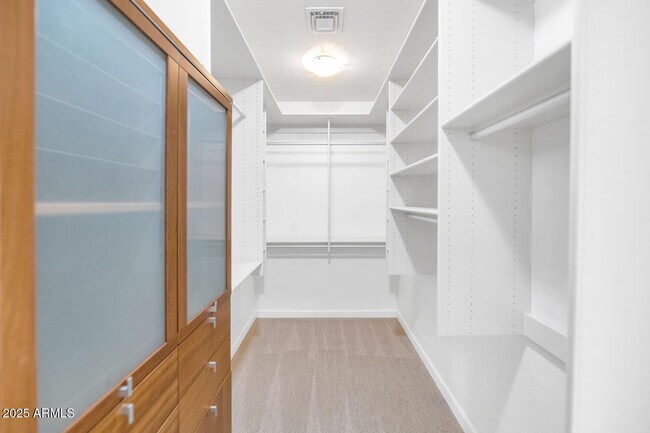 Building Photo - 229 W Portland St