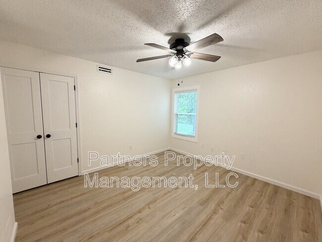Building Photo - 5003 Bonita Pl