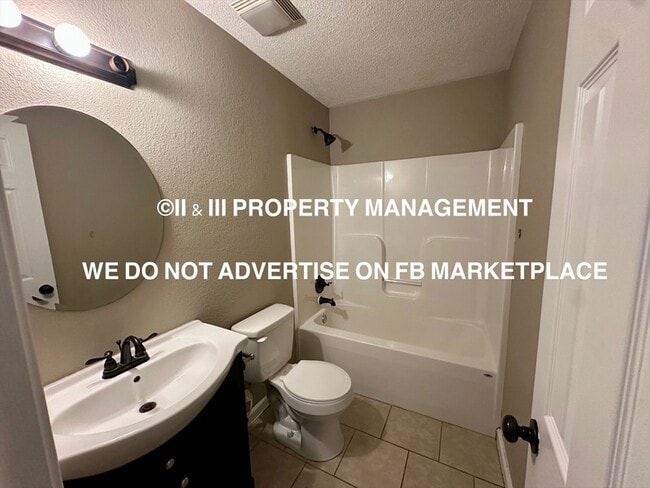 Building Photo - 8906 Haskins St