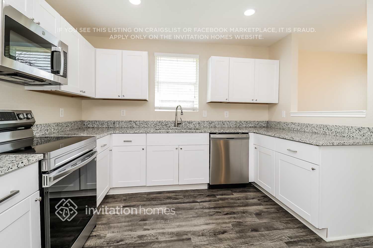 Building Photo - 2807 Amber Waves Ln