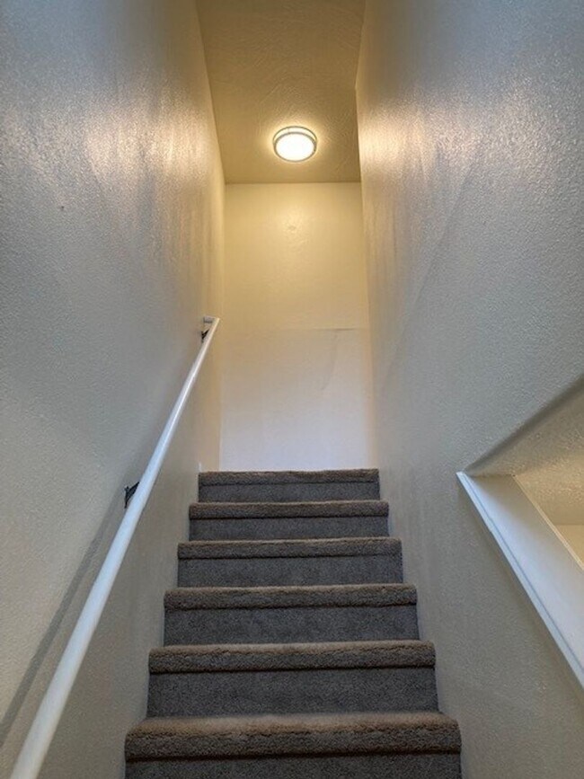 Building Photo - 2793 S Cloverleaf Loop