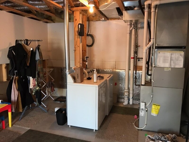 Building Photo - 6788 Gingham Ct