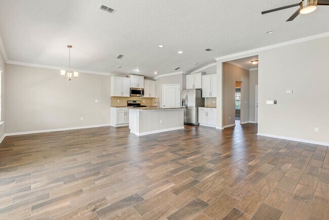 Building Photo - Aberdeen community