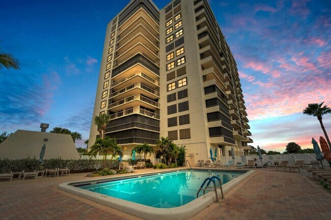 Building Photo - 3101 N Hwy A1A
