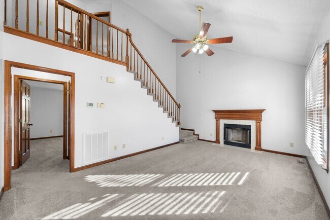 Building Photo - 501 Eysian Rd