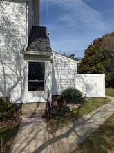 Building Photo - 50 Hurds Corners Rd