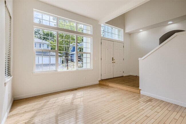 Building Photo - Spacious 4-Bedroom Home in Kenmore | Private Greenbelt Setting + Landscaping Included