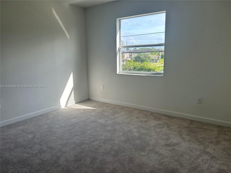 Building Photo - 28887 SW 162nd Ct