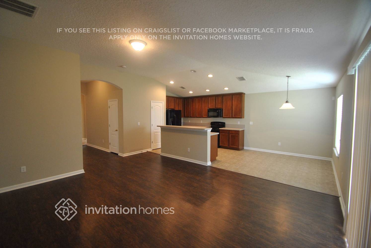 Building Photo - 4754 Creek Bluff Ln