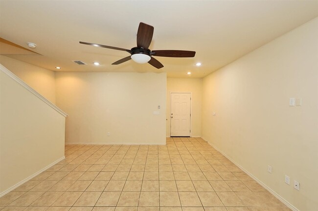 Building Photo - 5610 Montevista Dr
