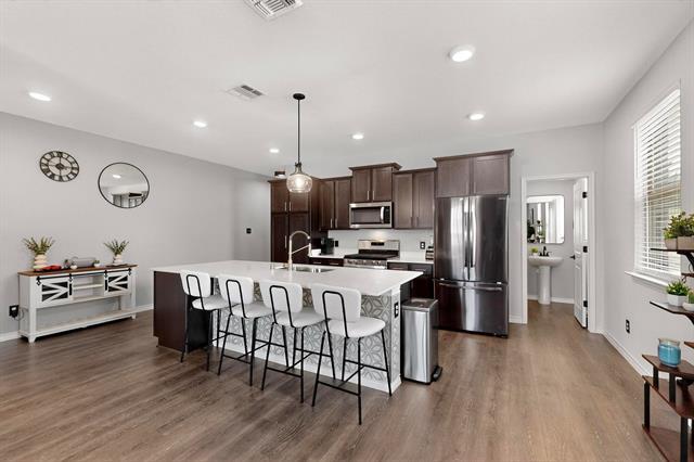 Building Photo - 2101 Steer Creek Pl