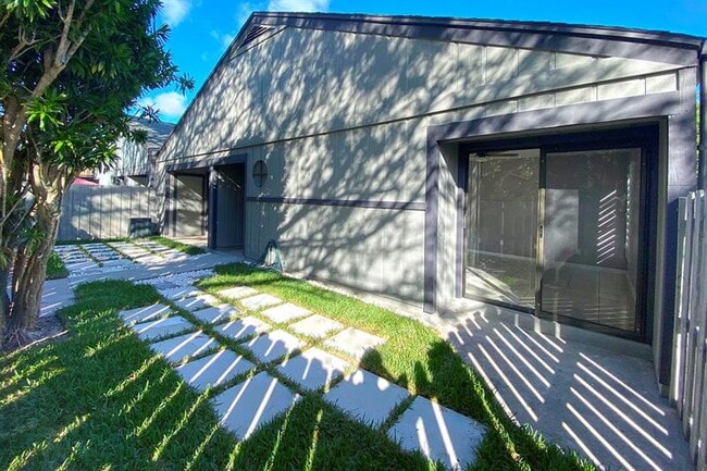 Building Photo - 1543 39th Ave