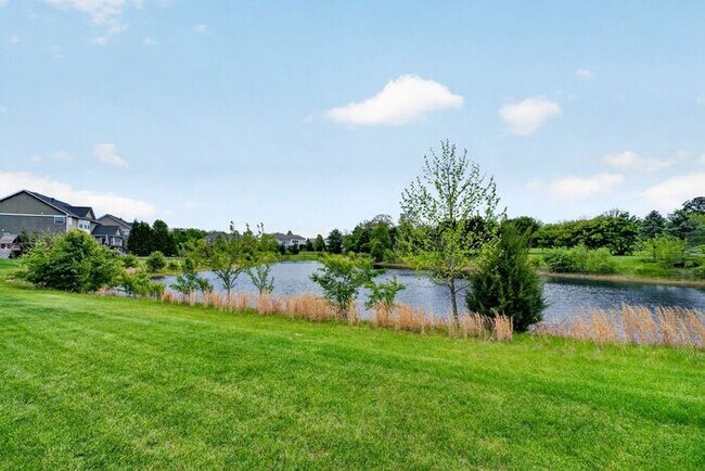 Building Photo - Modern Luxury with Waterfront Views in West Carmel