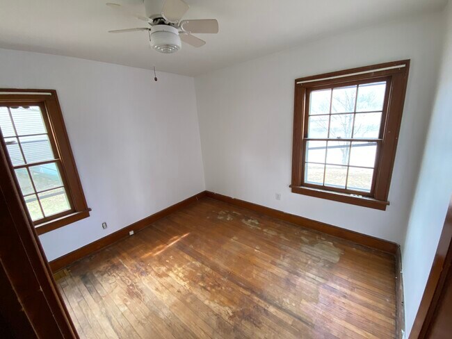 Building Photo - 909 Harvard St
