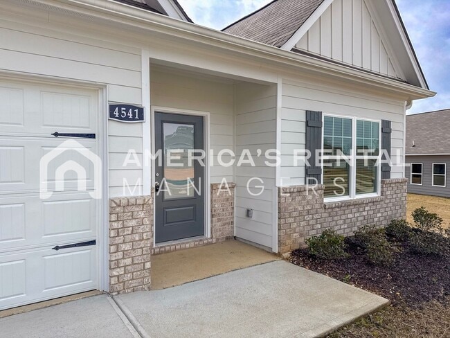 Building Photo - Your New Home Awaits in Hunter's Point at Innsbrooke in Pinson, AL! Available to View Now!!!