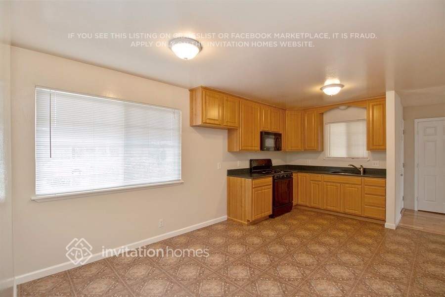 Building Photo - 125 Kennison Ct