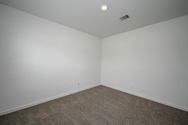 Building Photo - 29946 Gallatin River Ln