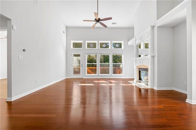 Building Photo - 2113 Worrall Hill Dr