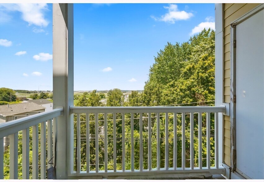 Building Photo - 360 Revere Beach Blvd