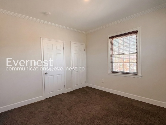 Building Photo - 1210 E 36th St