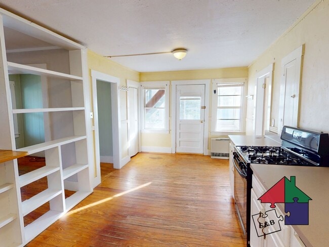 Building Photo - 6 Bolster Rd