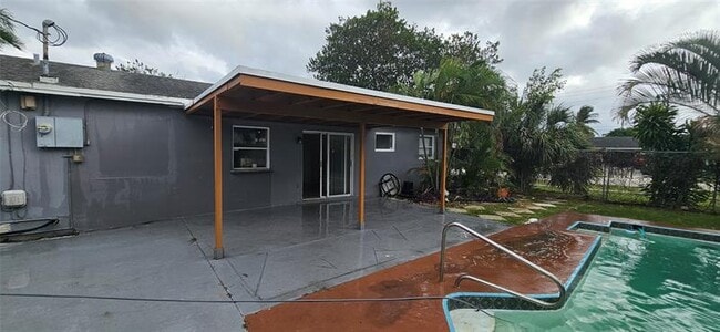 Building Photo - 501 NW 65th Ave