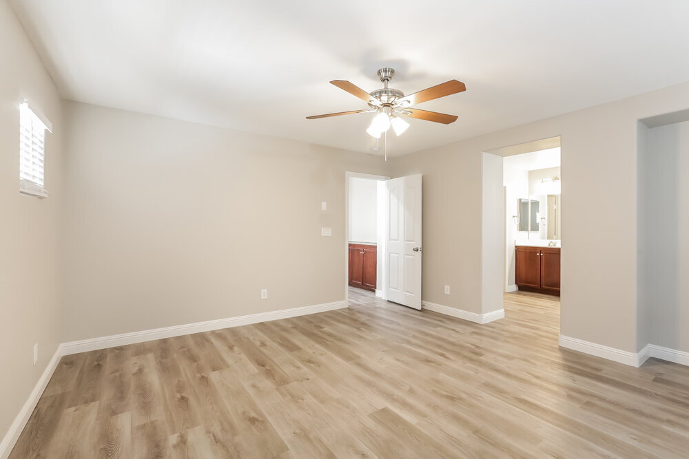 Building Photo - 9775 Pan Falls St