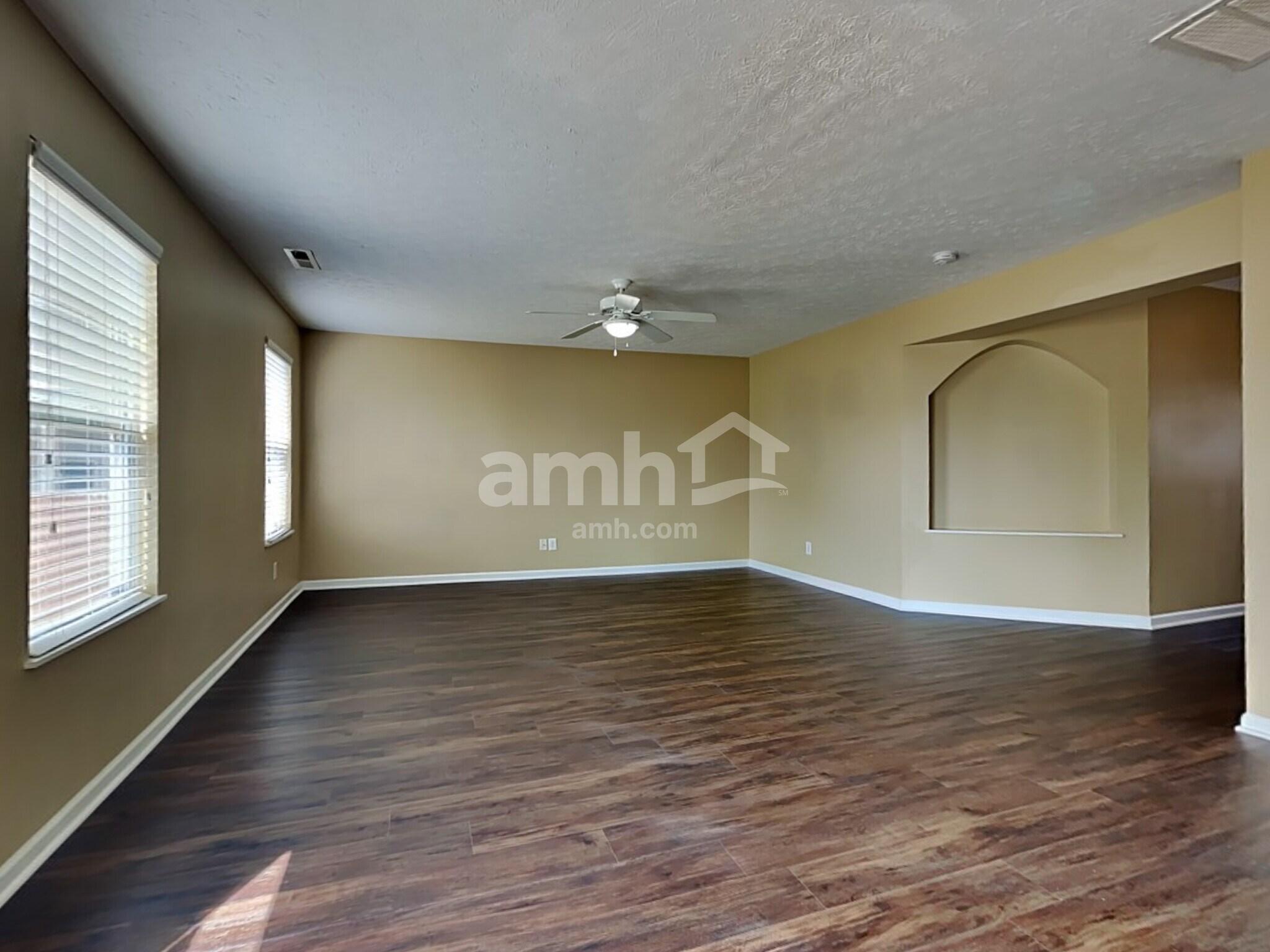 Building Photo - 111 Covey Pl