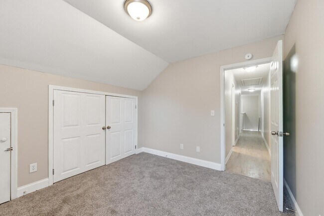 Building Photo - 1177 Arlington Ave SW