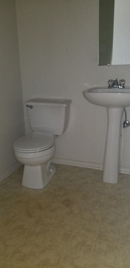 Building Photo - 125 Ryan Cir