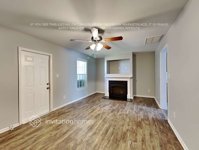 Building Photo - 121 Blackthorne Ct