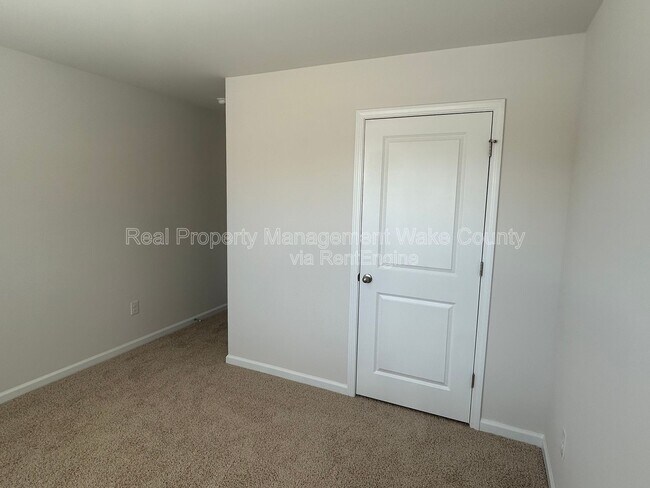 Building Photo - 8515 Beckett Chase Wy