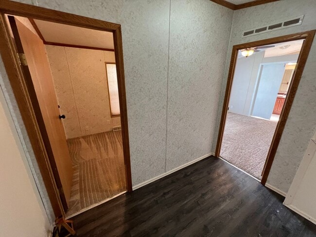 Building Photo - 3 Bedroom 2 Bath High-End Mobile Home with...