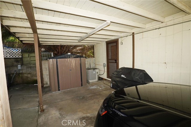 Building Photo - 2615 Manhattan Ave