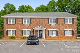 Building Photo - 113 Stroupe Rd